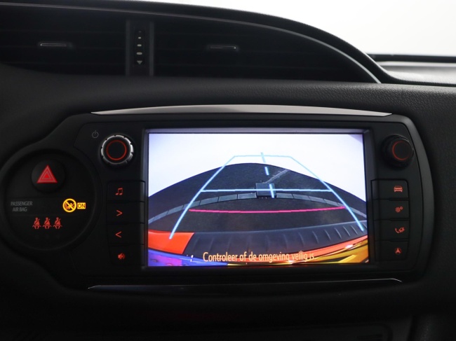 Toyota Yaris - 1.3 VVT-i Orange Sport