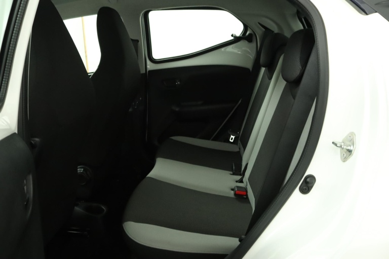 Toyota Aygo - 1.0 VVT-i x-cite 18