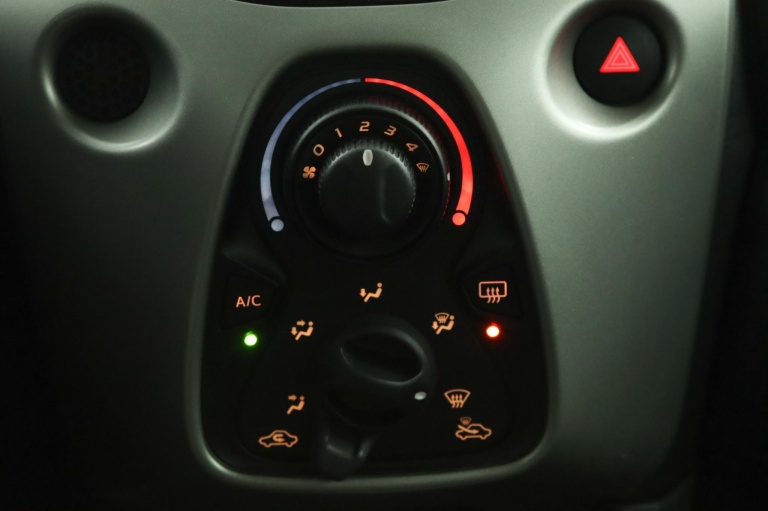 Toyota Aygo - 1.0 VVT-i x-cite 7