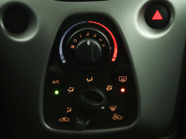 Toyota Aygo - 1.0 VVT-i x-cite