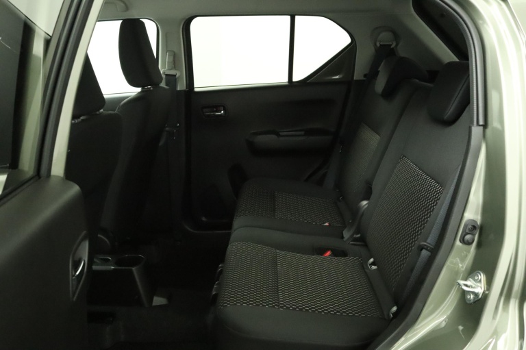 Suzuki Ignis - 1.2 Smart Hybrid Style 18