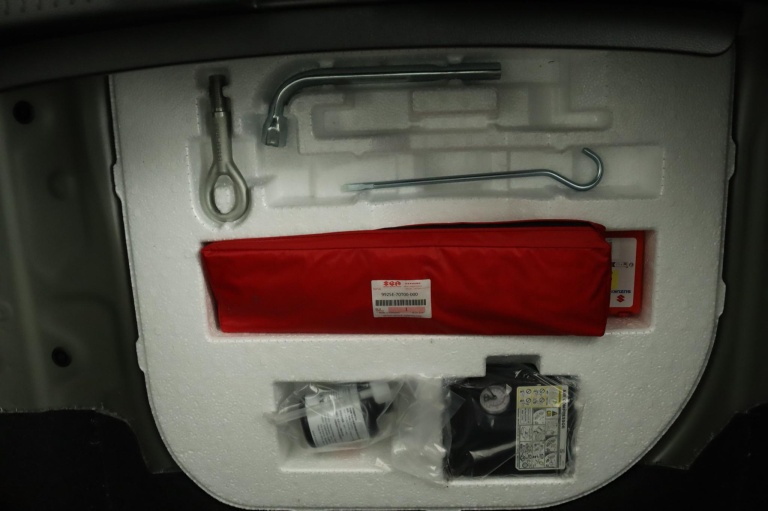 Suzuki Ignis - 1.2 Smart Hybrid Style 34