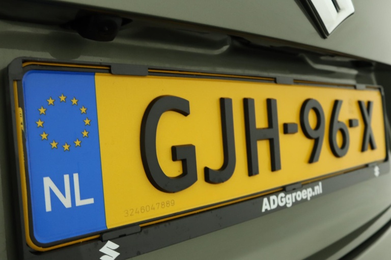 Suzuki Ignis - 1.2 Smart Hybrid Style 41