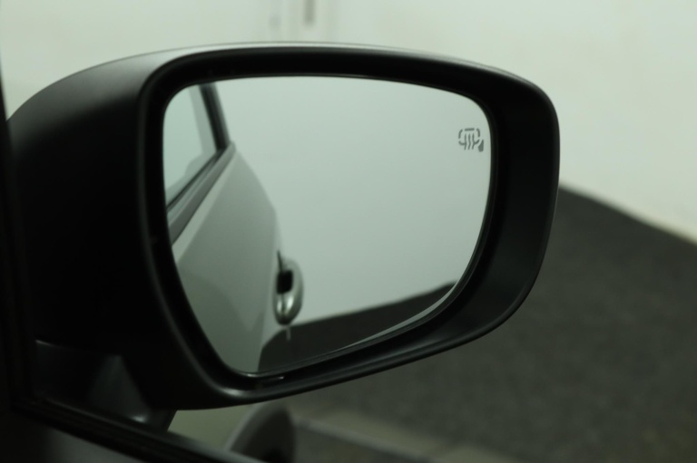 Suzuki Ignis - 1.2 Smart Hybrid Style 42