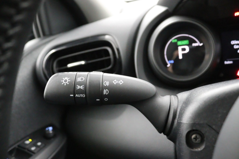 Toyota Yaris - 1.5 Hybrid Dynamic 20