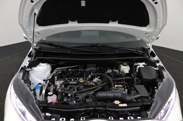 Toyota Yaris - 1.5 Hybrid Dynamic 33