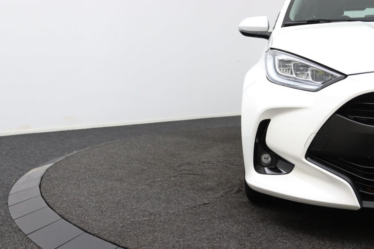 Toyota Yaris - 1.5 Hybrid Dynamic 34