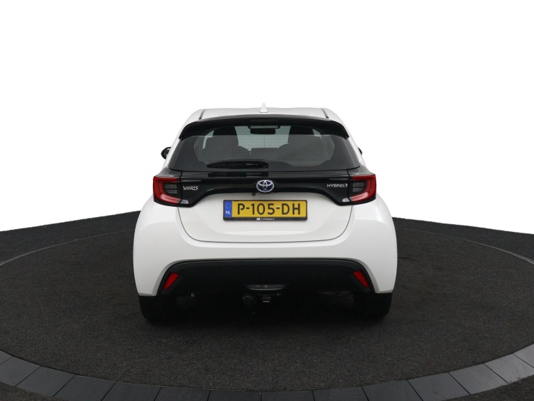 Toyota Yaris - 1.5 Hybrid Dynamic 8