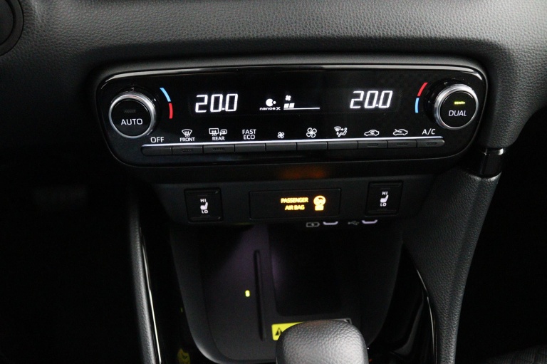 Toyota Yaris - 1.5 Hybrid 130 Executive 16