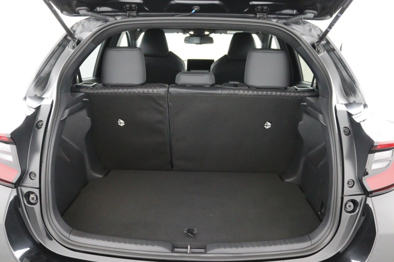 Toyota Yaris - 1.5 Hybrid 130 Executive 27