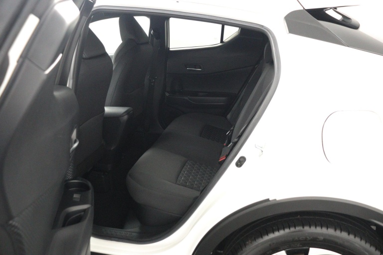 Toyota C-HR - 1.8 Hybrid First Edition 18