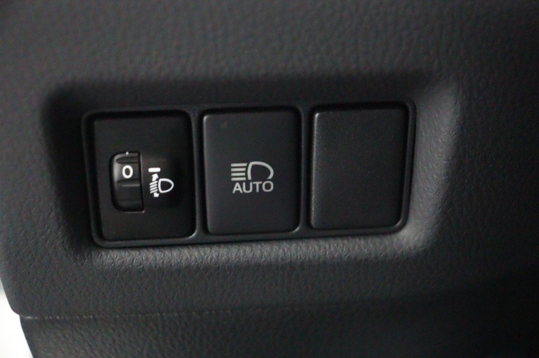 Toyota C-HR - 1.8 Hybrid First Edition 30