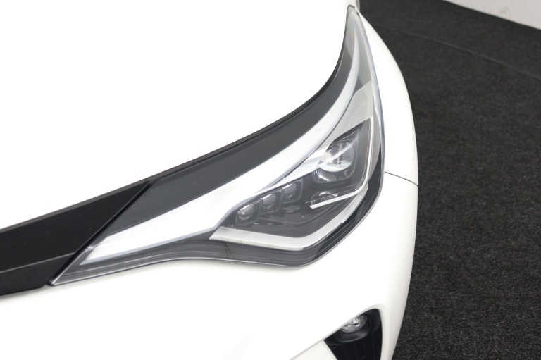 Toyota C-HR - 1.8 Hybrid First Edition 39