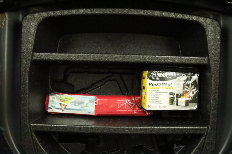 Toyota Auris - 1.8 Hybrid Dynamic 34