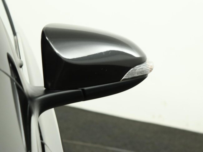 Toyota Auris - 1.8 Hybrid Dynamic