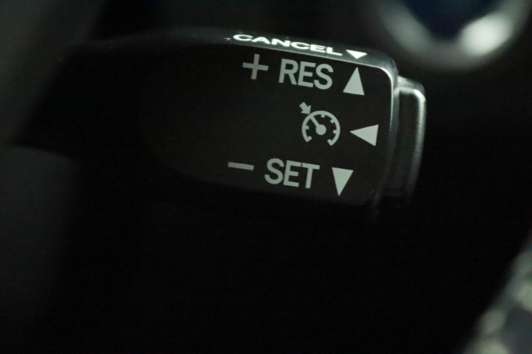 Toyota Auris - 1.8 Hybrid Dynamic 44