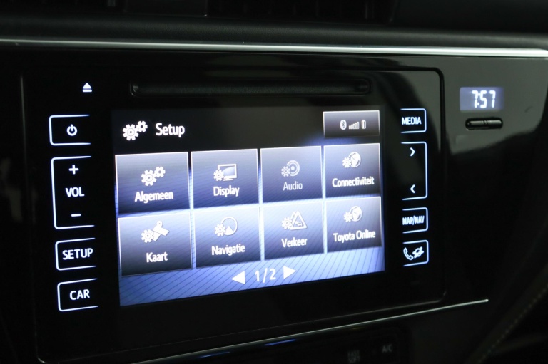 Toyota Auris - 1.8 Hybrid Dynamic 57