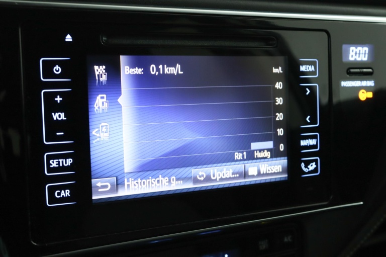 Toyota Auris - 1.8 Hybrid Dynamic 61