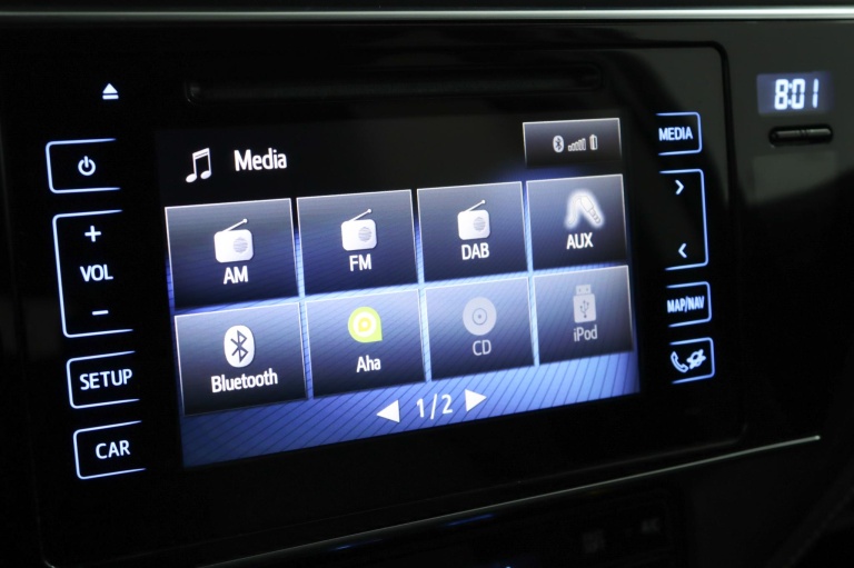 Toyota Auris - 1.8 Hybrid Dynamic 63