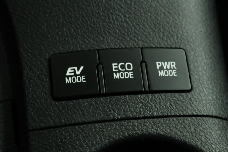 Toyota Auris - 1.8 Hybrid Dynamic 67