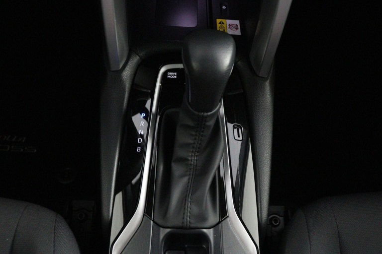 Toyota Corolla Cross - Hybrid 140 Style 27