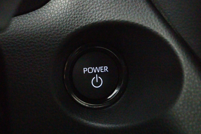 Toyota Corolla Cross - Hybrid 140 Style 39