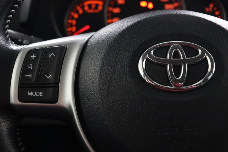 Toyota Verso-S - 1.3 VVT-i Aspiration 18