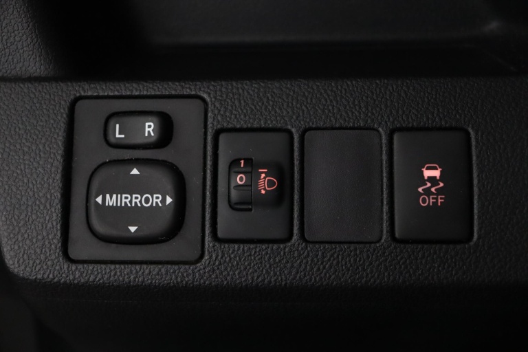 Toyota Verso-S - 1.3 VVT-i Aspiration 27