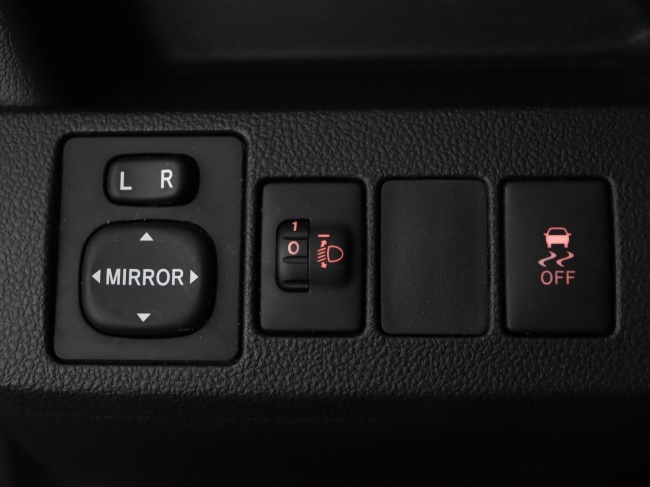 Toyota Verso-S - 1.3 VVT-i Aspiration