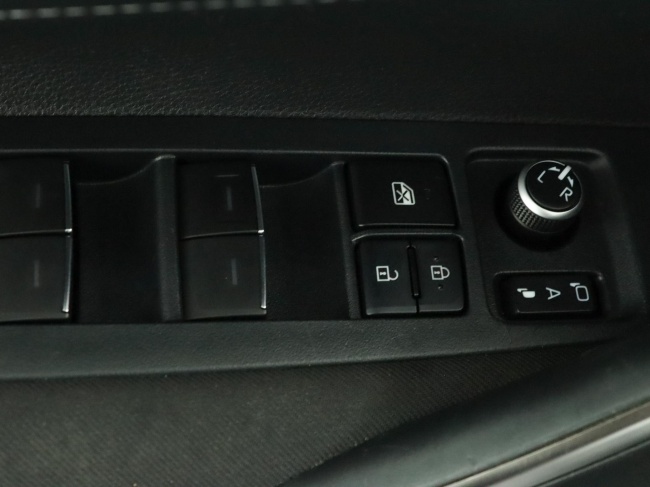 Suzuki Swace - 1.8 Hybrid Select