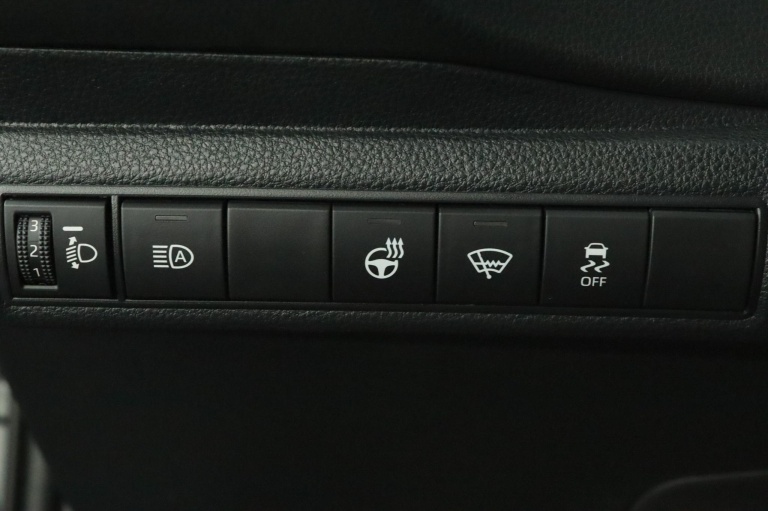 Suzuki Swace - 1.8 Hybrid Select 29