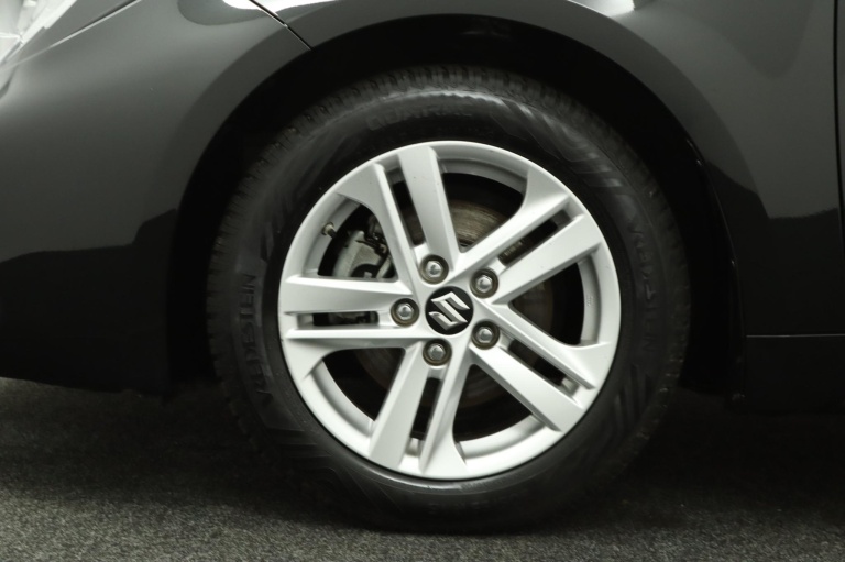 Suzuki Swace - 1.8 Hybrid Select 37