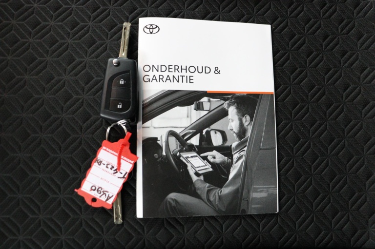 Toyota Aygo X - 1.0 VVT-i S-CVT Pulse 11