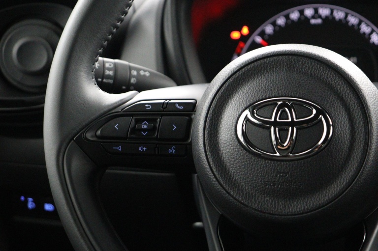 Toyota Aygo X - 1.0 VVT-i S-CVT Pulse 19