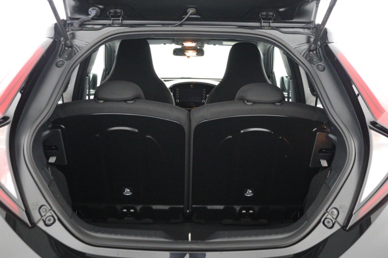 Toyota Aygo X - 1.0 VVT-i S-CVT Pulse 24