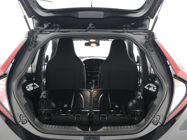 Toyota Aygo X - 1.0 VVT-i S-CVT Pulse