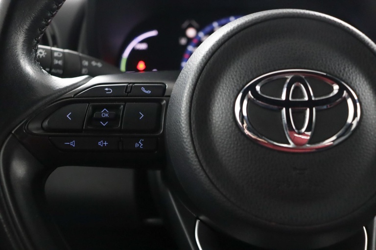 Toyota Yaris Cross - 1.5 Hybrid First Edition 19