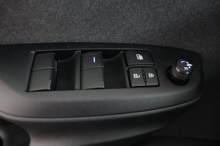 Toyota Yaris Cross - 1.5 Hybrid First Edition 28