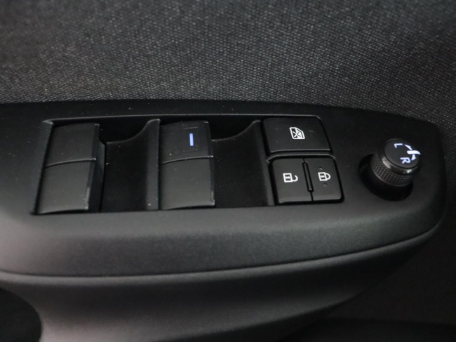 Toyota Yaris Cross - 1.5 Hybrid First Edition