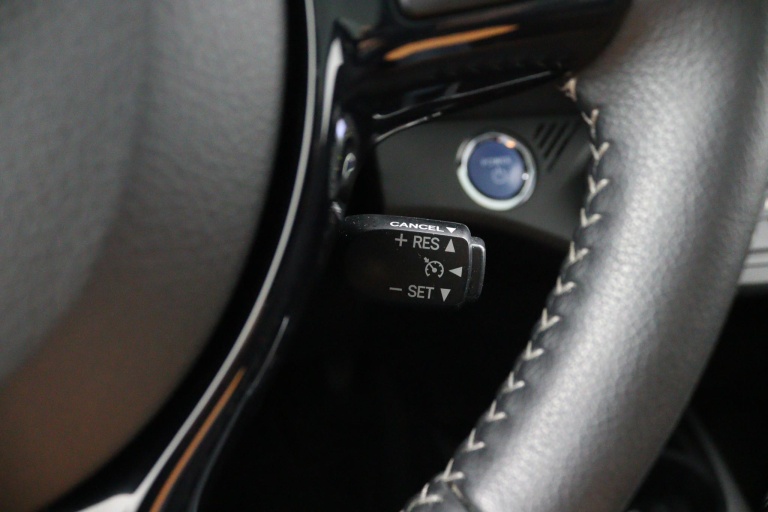 Toyota Yaris - 1.5 Hybrid Executive 20