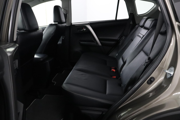 Toyota RAV4 - 2.5 Hybrid AWD Executive 18