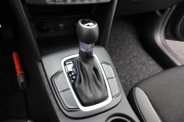 Hyundai Kona - 1.6 GDI HEV Comfort 18