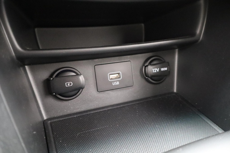 Hyundai Kona - 1.6 GDI HEV Comfort 22