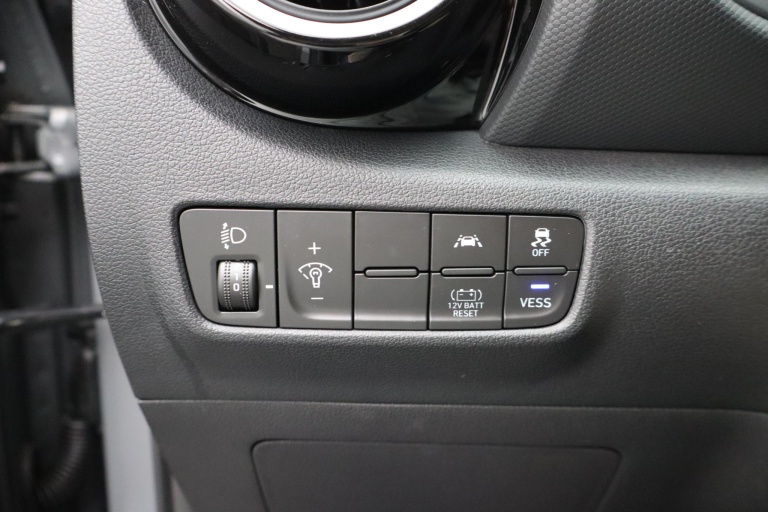 Hyundai Kona - 1.6 GDI HEV Comfort 23