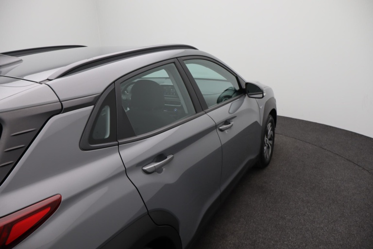 Hyundai Kona - 1.6 GDI HEV Comfort 37