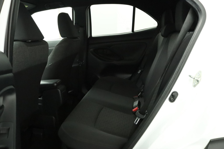 Toyota Yaris Cross - 1.5 Hybrid First Edition 18