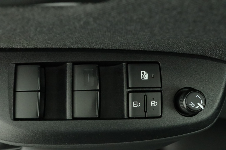 Toyota Yaris Cross - 1.5 Hybrid First Edition 29