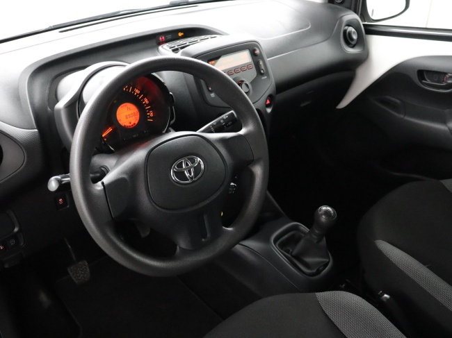 Toyota Aygo - 1.0 VVT-i x-now