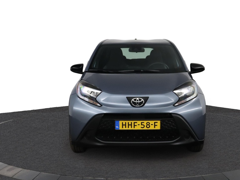 Toyota Aygo X - 1.0 VVT-i MT Play 16