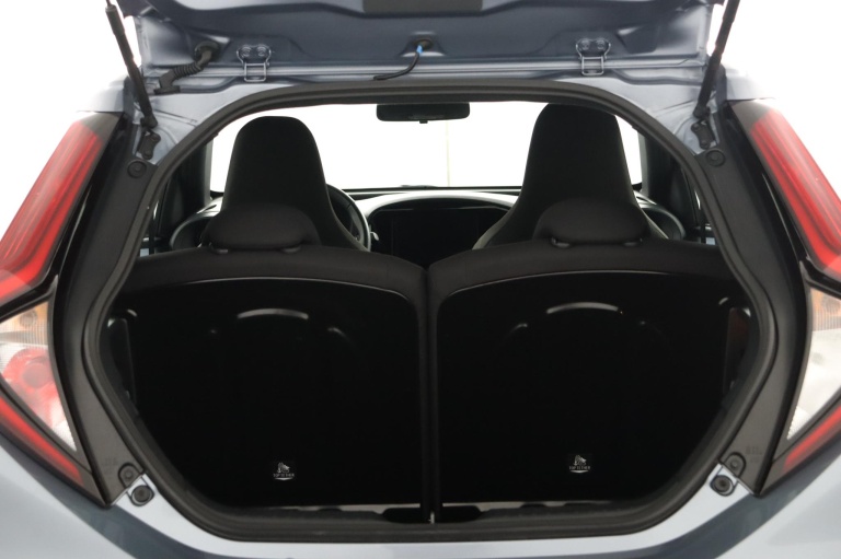 Toyota Aygo X - 1.0 VVT-i MT Play 24